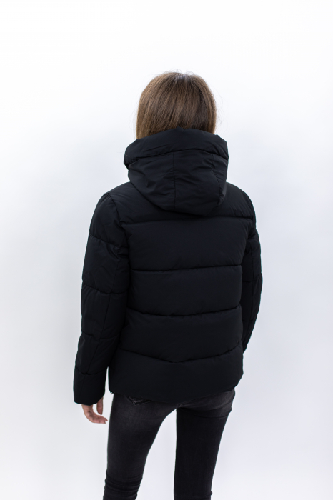 Geacă Dama 2301 – Confort și Stil cu Accesorii Integrate [2]