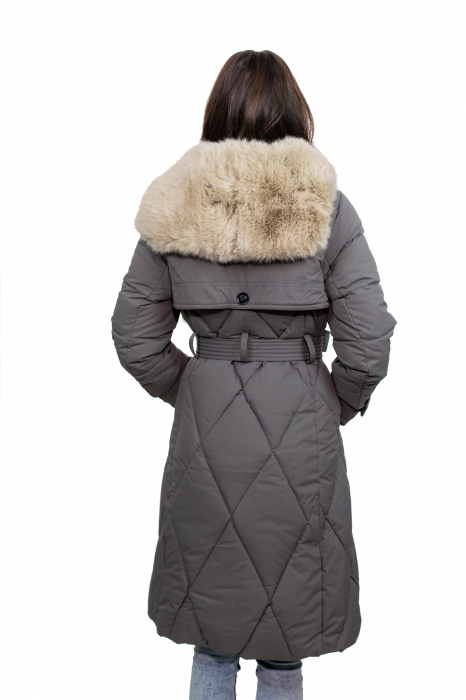 Geacă Dama 618 cu Blană Sintetică Detasabilă – Confort și Eleganță în Fiecare Detaliu [2]