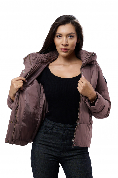 Geacă Dama 601 cu Glugă – Protecție și Confort în Sezonul Rece [4]