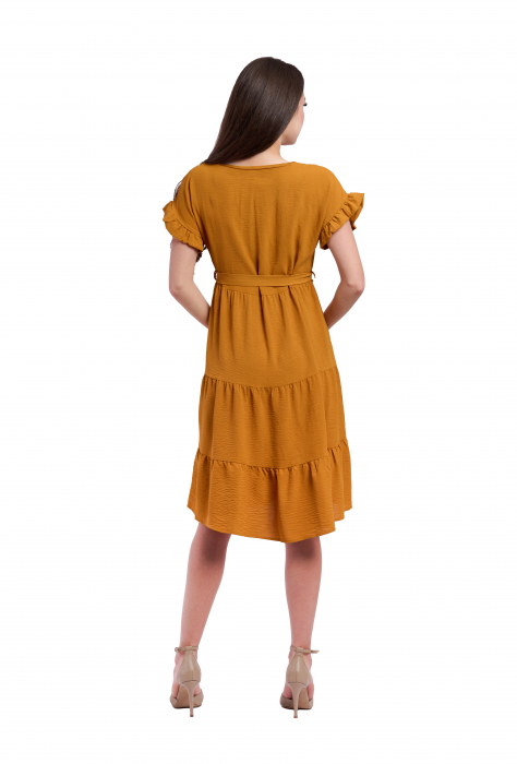 Rochia dama 946 este alegerea perfectă pentru orice ocazie! [2]