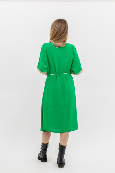 Rochie Dama cu Șnur – Eleganță și Detalii Delicate [2]