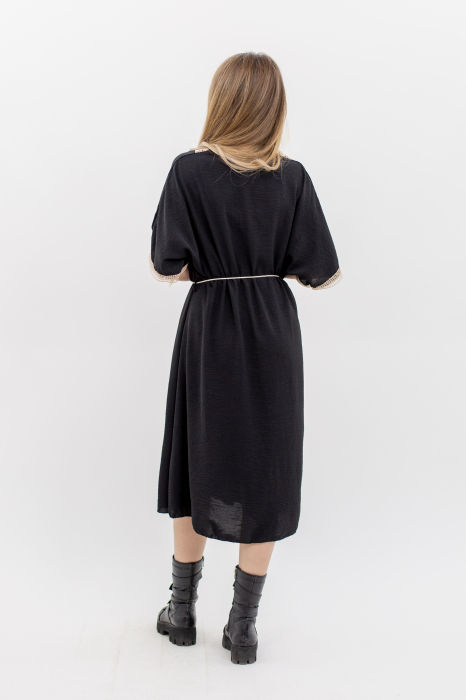 Rochie Dama cu Șnur – Eleganță și Detalii Delicate [2]