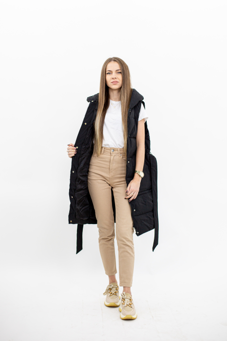 Vesta dama lungă 913 combină eleganța cu confortul într-un design modern [4]