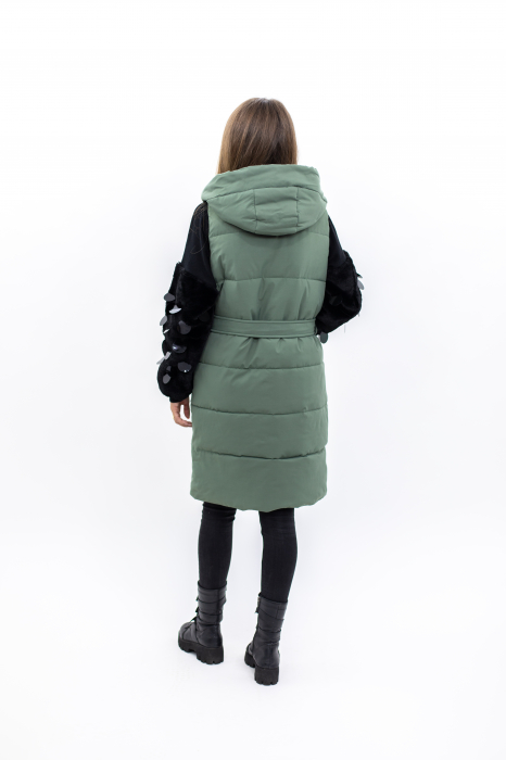 Vesta dama lungă 913 combină eleganța cu confortul într-un design modern [2]