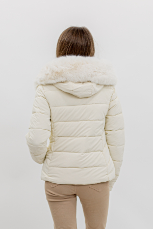 Geacă Dama 907 cu Glugă Detasabilă – Stil și Confort în Sezonul Rece [1]