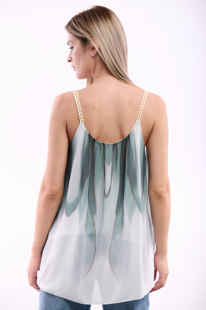 Maioul dama, ușor de asortat cu orice ținută casual [3]