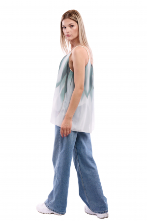 Maioul dama, ușor de asortat cu orice ținută casual [2]