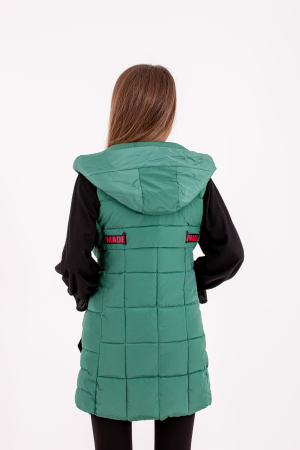 Vesta dama cu glugă 1888 este alegerea ideală pentru un stil modern și confortabil. [1]