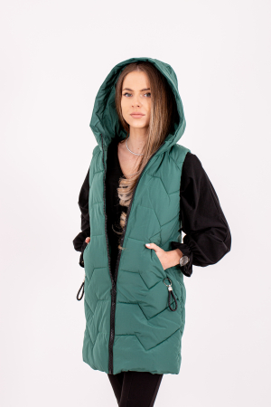 Vesta dama lungă cu glugă 808 îmbină confortul cu un design modern și practic. [3]