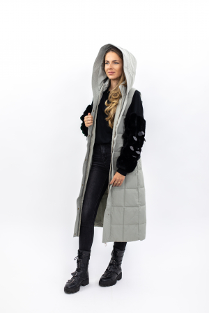 Vesta dama lungă 818 îți aduce un stil rafinat și confortul de care ai nevoie în sezonul rece. [3]