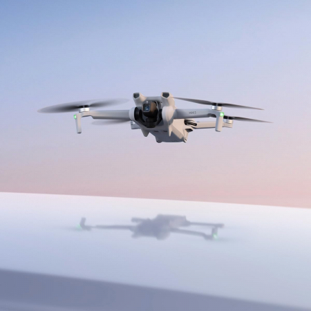 Drona DJI Mini 3 Fly More Combo + Smart Controller [1]