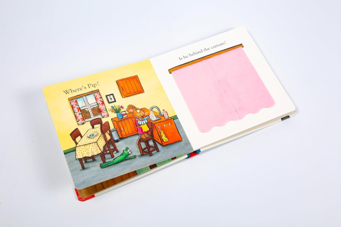 Pip and Posy, Where Are You? At Bedtime (A Felt Flaps Book) Board book – Lift the flap Axel Scheffler [2]