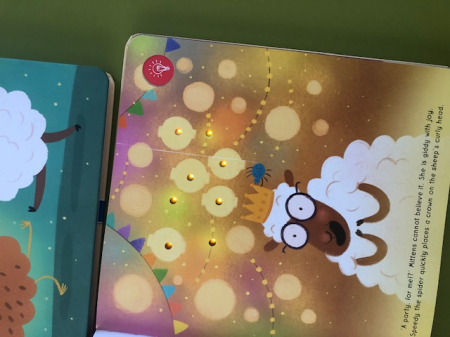 arte cu beculete Happy little chicken [4]