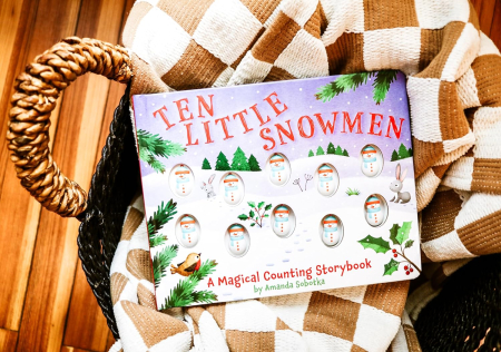 Invata sa numeri Ten Little Snowmen: A Counting Storybook [5]