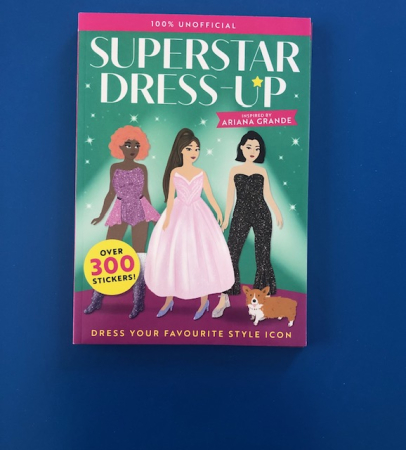 Toate Produsele - Superstar Dress-Up Ariana Grande: 100% Unofficial by Melissa Chaib