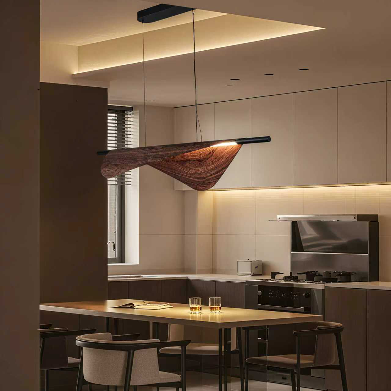 Lampă suspendată LED CORTINA, lemn/negru, 105 cm - Altavola [2]