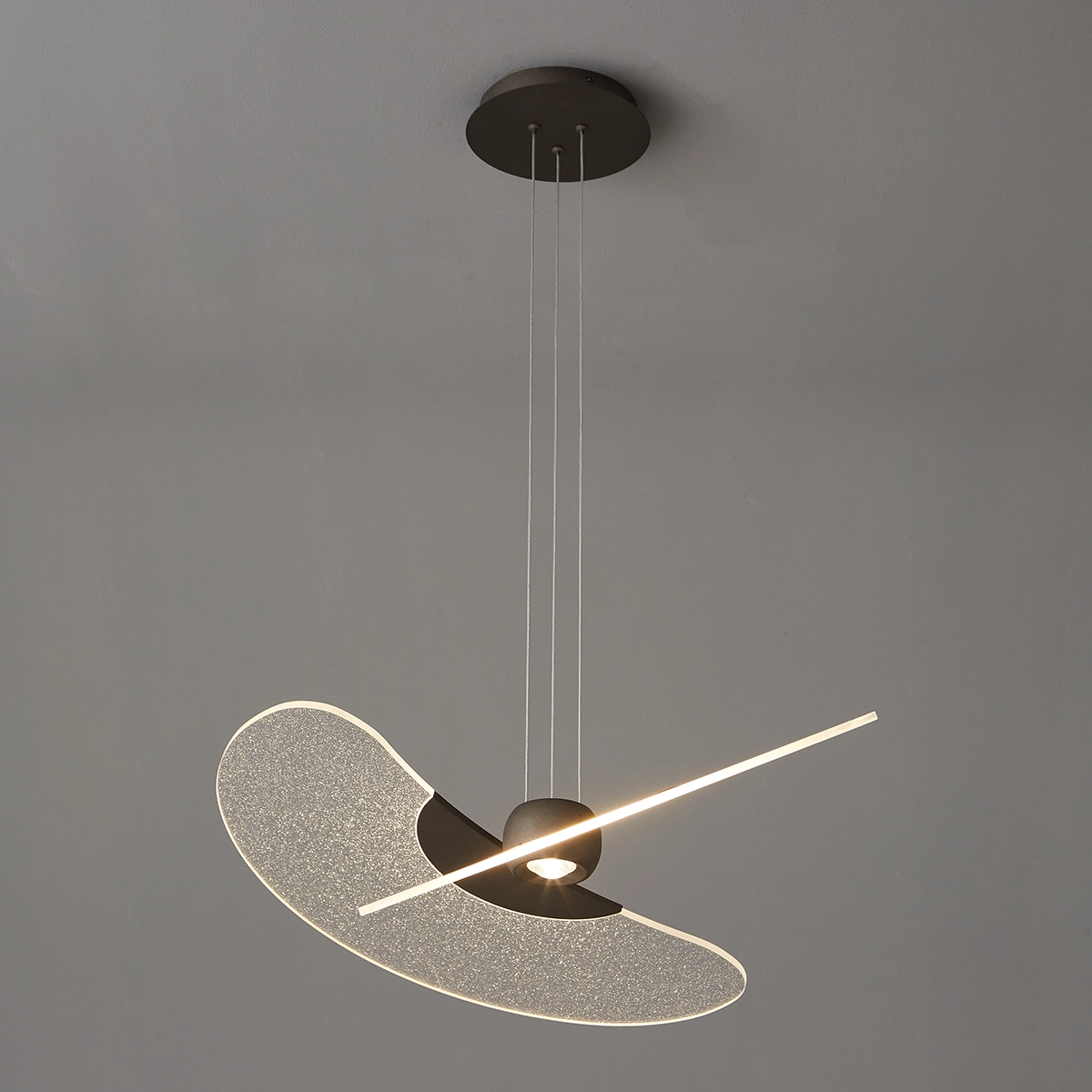 Lampa suspendata LED NOXA, negru, 3000K, 1680 lm, diametru 67 cm - ALTAVOLA DESIGN [1]
