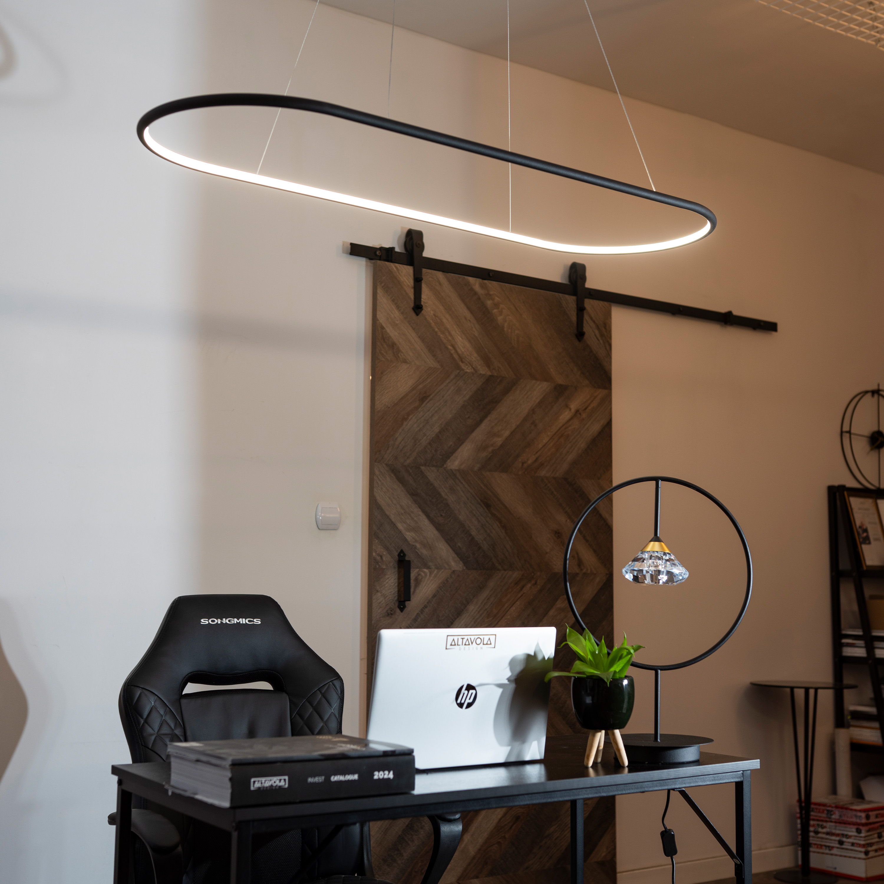 Lampa suspendata LED RING OVAL, negru, 120 cm - ALTAVOLA DESIGN [2]