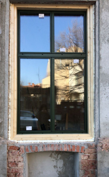 fereastra metalica cu sticla izolanta [5]