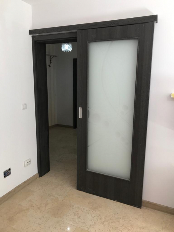 USI GLISANTE APLICATE PE PERETE - 1 CANAT 10