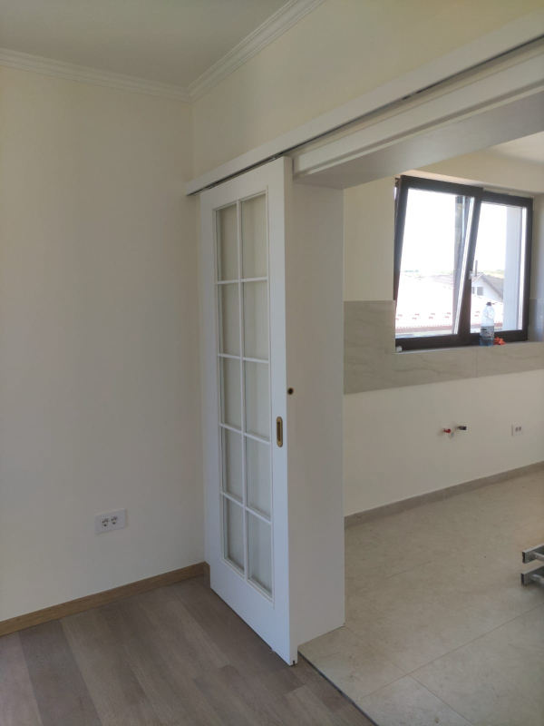 USI GLISANTE APLICATE PE PERETE - 2 CANATURI 1