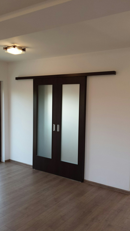 USI GLISANTE APLICATE PE PERETE - 2 CANATURI 4