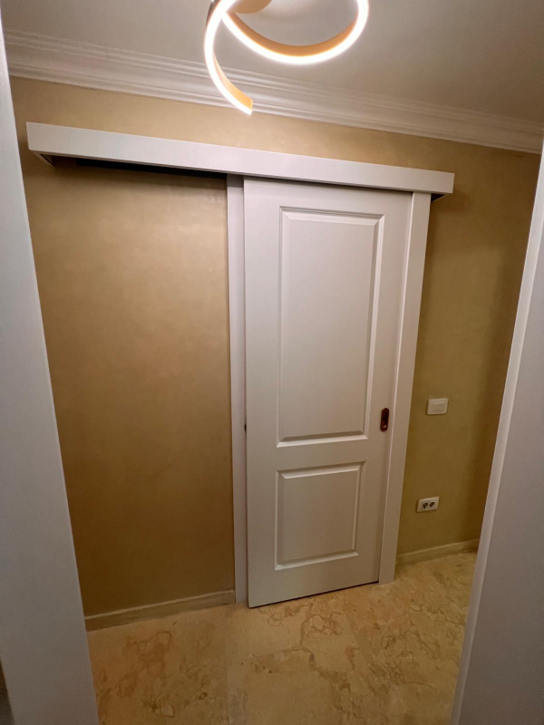 USI GLISANTE CU TOC PORTA TUNEL 5