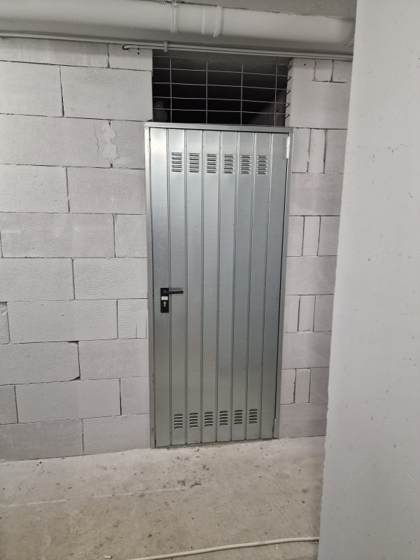 USI METALICE TEHNICE 4