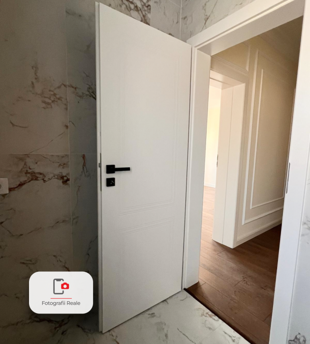 Usa cu toc reglabil HDF PORTA VECTOR V - ST/DR [2]