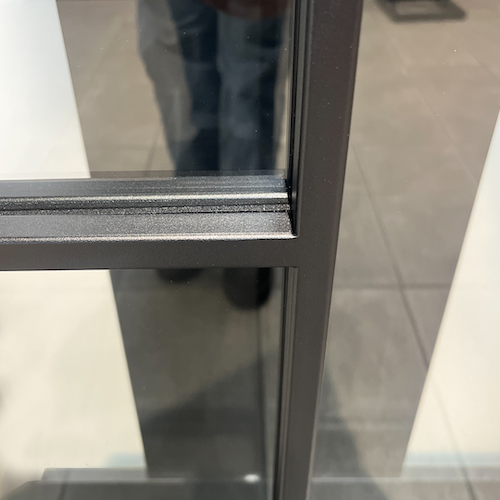 Usa de interior din sticla cu rama neagra din otel [6]