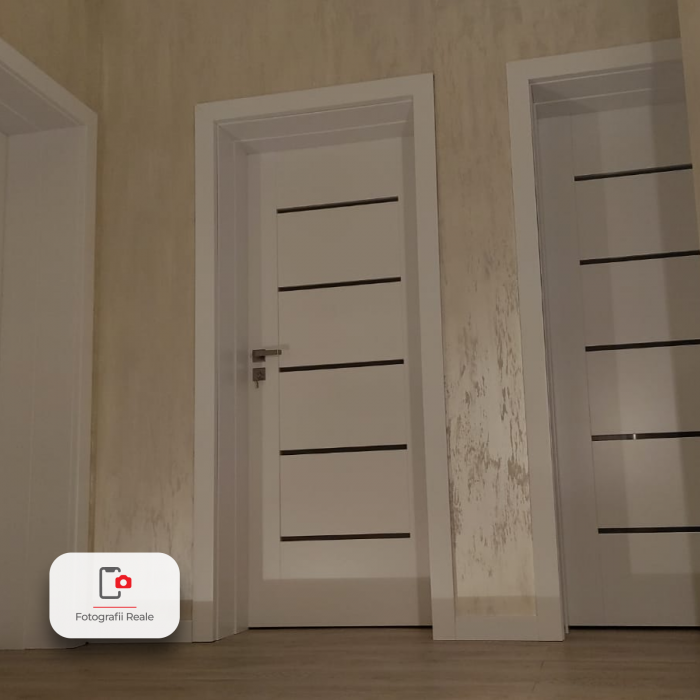 Usa de interior PORTA VERTE PREMIUM cu toc reglabil - Model E5 - Sticla mata [3]