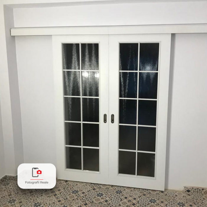 Usa glisanta dubla HDF aplicata pe perete PORTA Decor model C [2]
