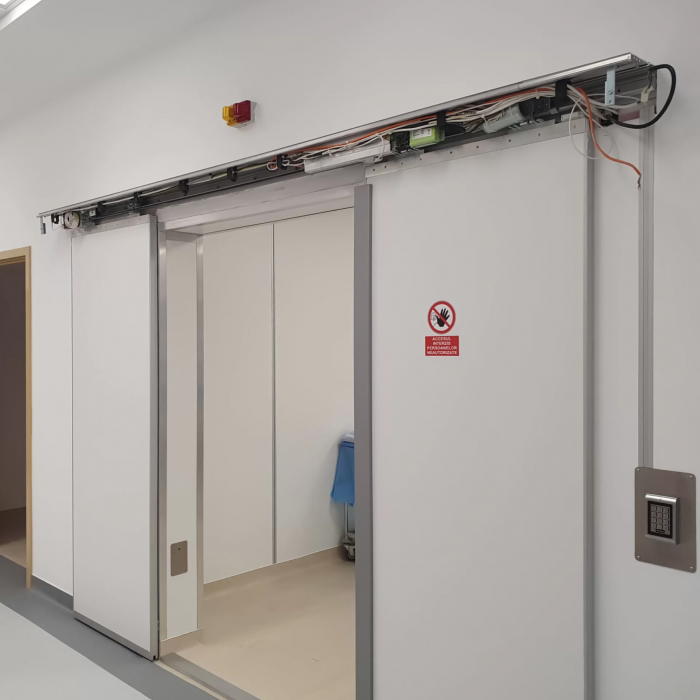 Usa glisanta radiologica cu plumb automata [7]