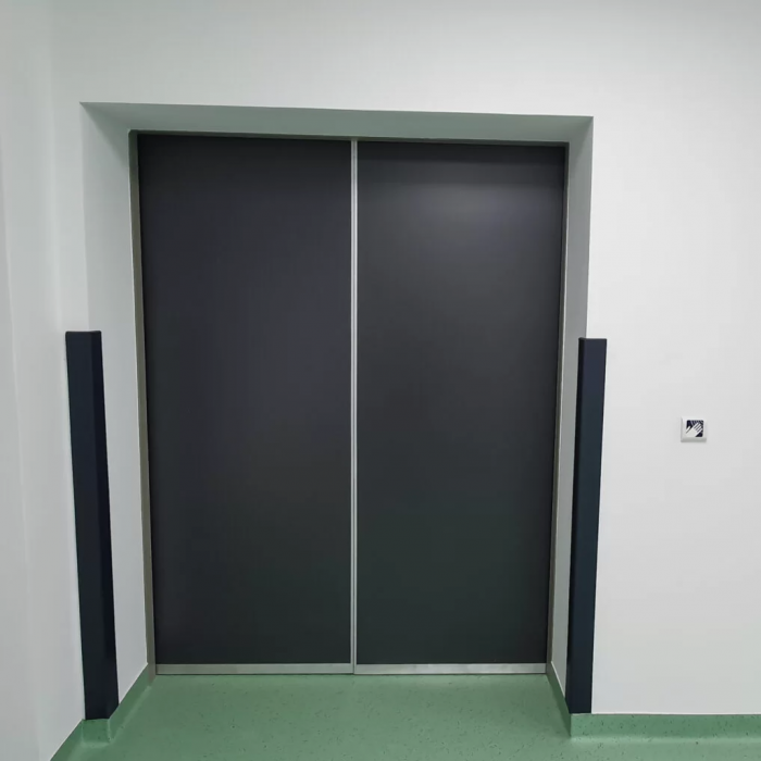 Usa glisanta radiologica cu plumb automata [4]