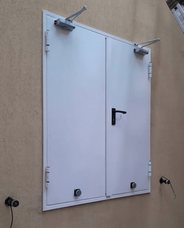 Oblon antifoc EI60 / EI120 cu deschidere in exterior [1]