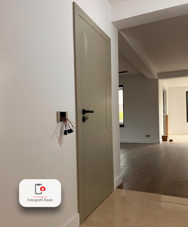 Usa PORTA VECTOR V VOPSEA UV PREMIUM + TOC PORTA SYSTEM [1]