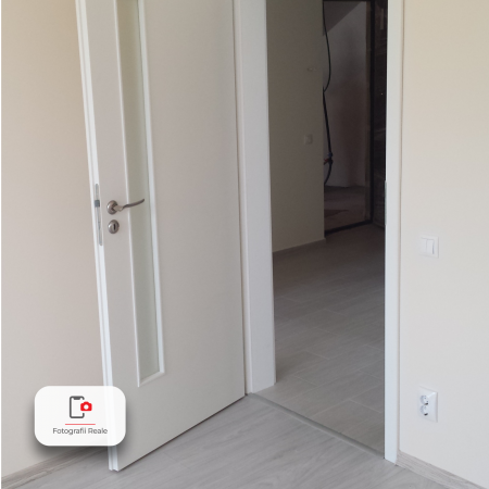 Usa HDF cu toc reglabil din MDF/PAL - Colectia GOLD 1.4 - Culoare Alb [2]