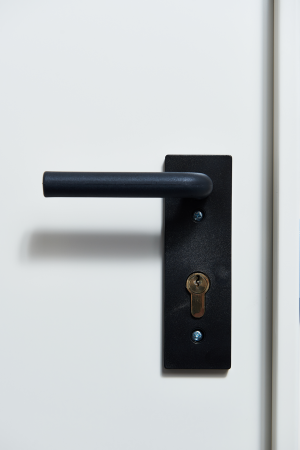 Pachet 10X Usa metalica blat 40 mm din otel multifunctionala pentru boxa / magazie - RAL 9010 Alb-Crem - Deschidere Reversibila [2]