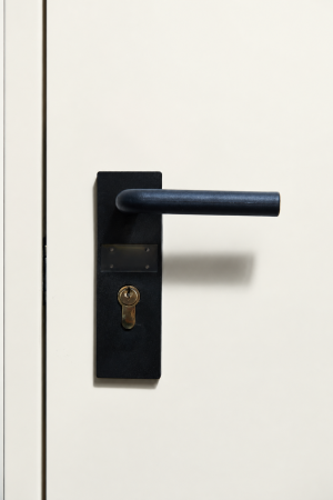 Usa metalica blat 40 mm din otel multifunctionala pentru boxa / magazie - RAL 9010 Alb - Deschidere Reversibila [1]