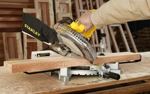 Fierastrau de masa Stanley SM16 [1]