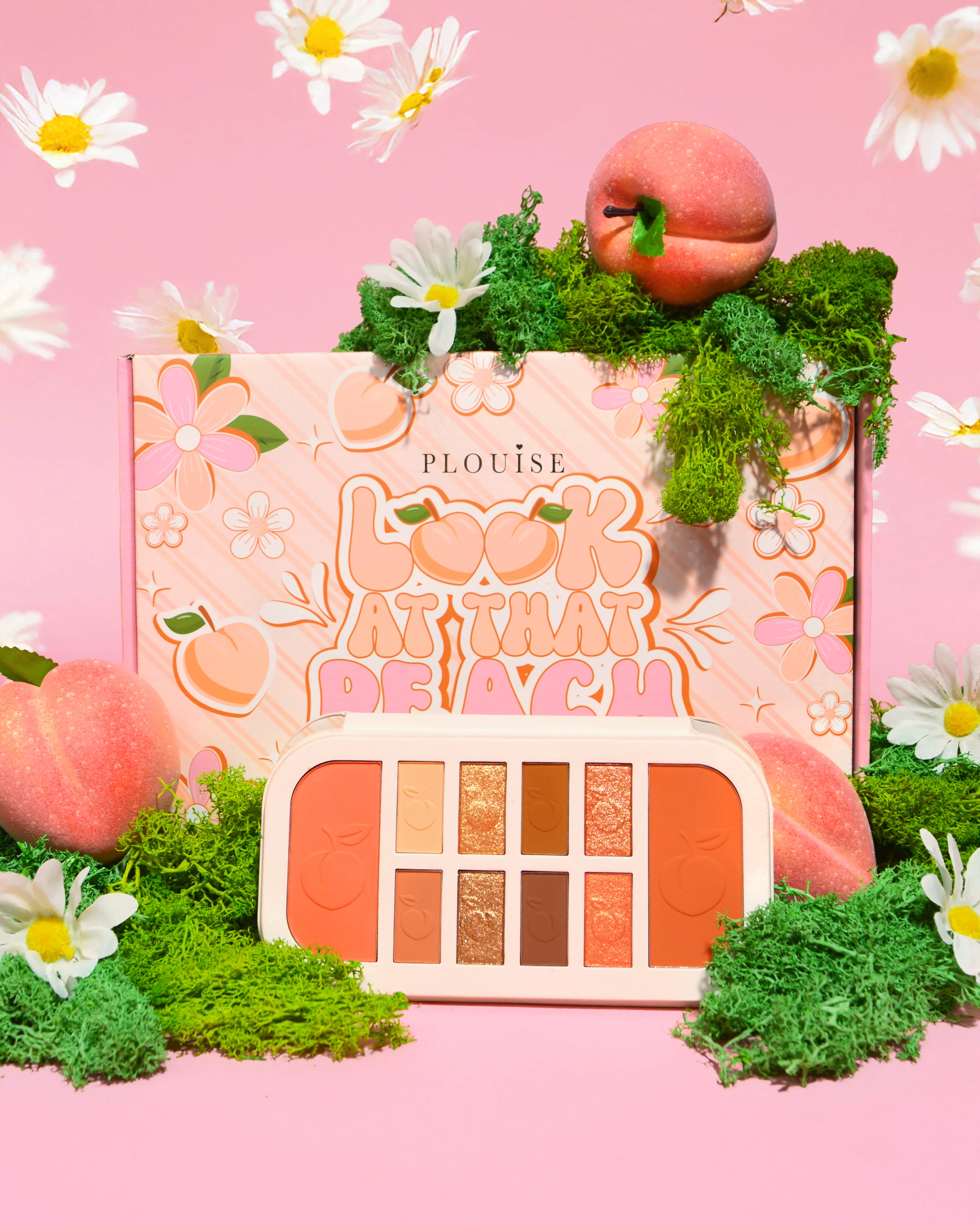 P.Louise Feeling Peachy - paleta farduri + blush [3]