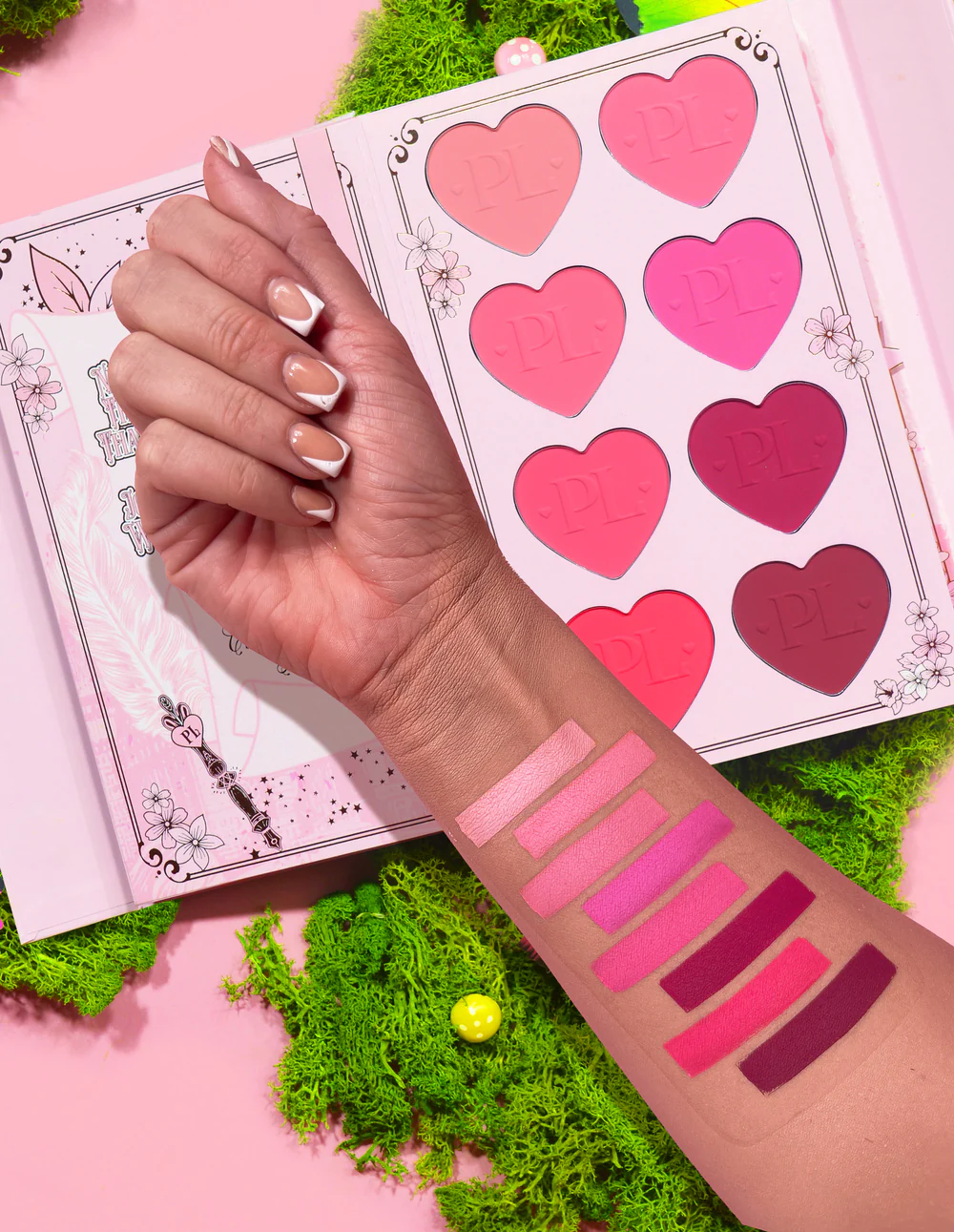 P.Louise A Brand New Chapter - Chapter One paletă 4în1 tip carte [2]