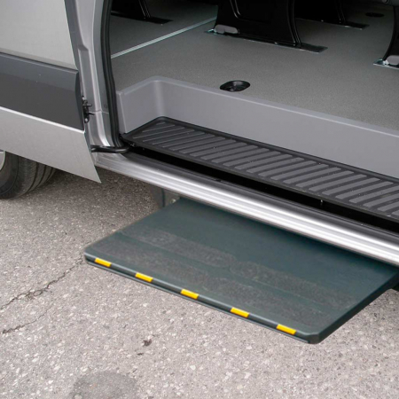 Rampe manuale si hidraulice - ST600 (pentru pasageri)