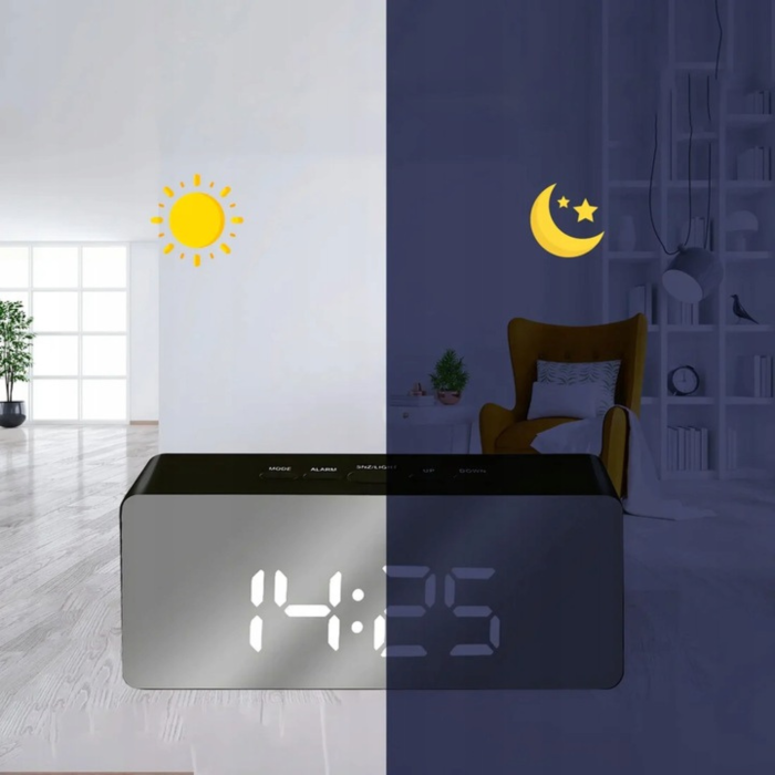 Ceas digital cu LED tip oglinda VarioShop®, Afisare Data, Ora, Temperatura, Alarma, Format Orar 12/24 ore, Reglarea Luminozitatii, Alimentare USB sau 3 x Baterii AAA, 14 x 6 x 3.5 cm Negru [11]