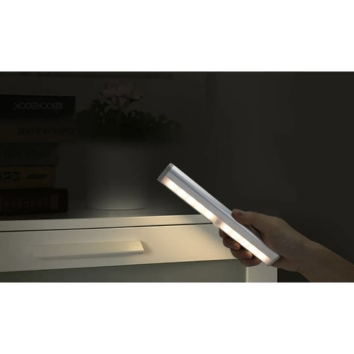 Lampa LED Wirelles cu Senzor de Miscare VarioShop®, Banda Dubla Adeziva, Alimentare Baterii 4 x AAA, 10 Leduri, Lumina Calda, pentru Iluminare Coridor/Baie/Interiorului Dulapului/Scari, Alb [5]