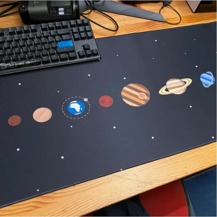 Mousepad cauciucat pentru gaming VarioShop®, anti-derapant, material flexibil, rezistent la umiditate, model galaxie, dimensiuni 90 x 40 cm, Negru [7]