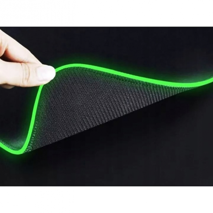 Mousepad de gaming VarioShop® cu iluminare LED, Confectionat din material flexibil, antiaderent si rezistent la umiditate, 4 module de iluminat, 7 culori, Calitate premium, Dimensiuni 90 x 40 x 0.3 cm [9]