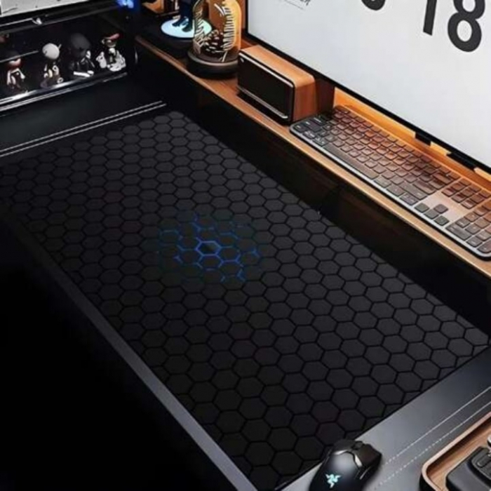 Mousepad Pentru Gaming VarioShop®, Impermeabil, Strat Anti-Derapant, Suprafata Mare de Lucru, Confortabil, Stabil, Usor de Curatat, Design Modern si Elegant, Model Fagure, Marime XXL, 90 x 40 cm, Negr [8]