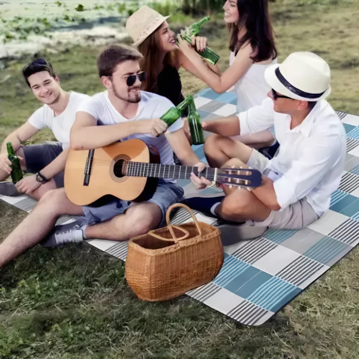 Patura pentru picnic VarioShop, Ideala pentru plaja, campare, yoga, gimnastica, picnic, Impermeabila, Folie de aluminiu, Gri cu albastru, 200 x 200 cm [7]