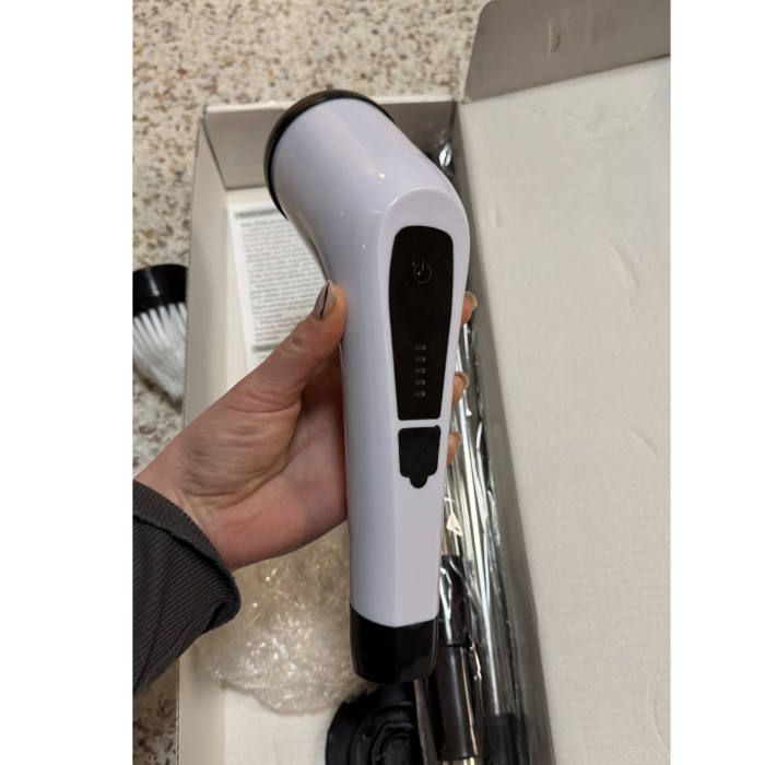 RESIGILAT - Perie electrica de curatat VarioShop®, Aparat Reincarcabil cu 9 Capete Interschimbabile, Fara Fir, 2 viteze, Zgomot Redus, Baterie 2600mAh, Alb [4]